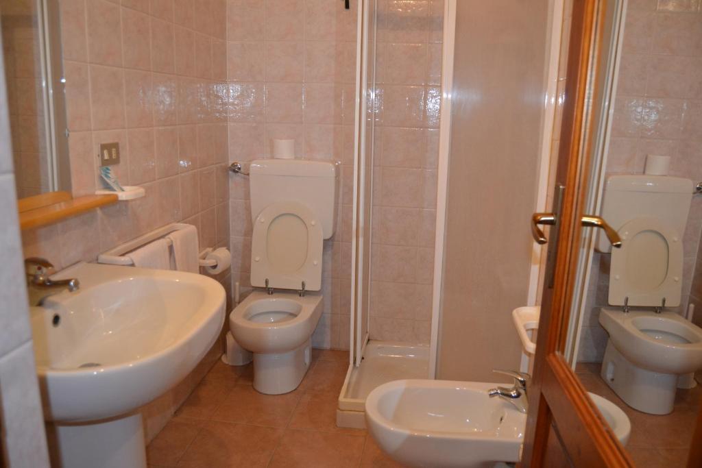 Trattoria Vecchio Mulino Bed & Breakfast Niella Tanaro Cameră foto