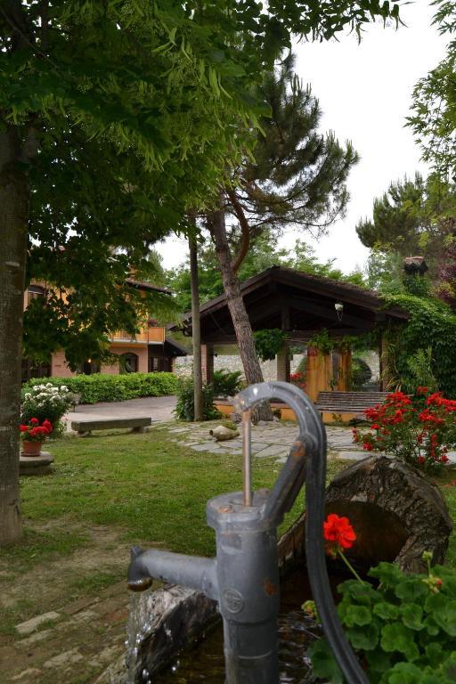 Trattoria Vecchio Mulino Bed & Breakfast Niella Tanaro Exterior foto